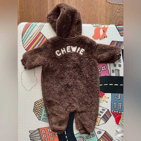 Gap chewy fleece bunting suit size 3-6 months like new - Picture 3 of 4
